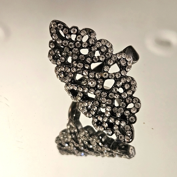 Sparkling Rhinestone Filagree Ring - Picture 1 of 6